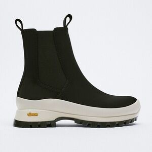 NWT. Zara Limited Edition VIBRAM ® Sock Style Ankle Boots. Size 9.